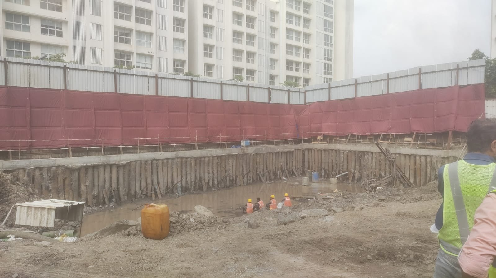 construction-site-noise-barrier